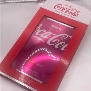 Glamlite x Coca Cola Cherry Pink Palette